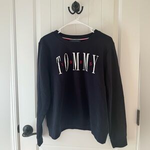tommy hilfiger crewneck